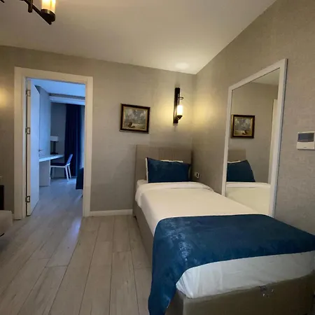 מלון Gardenya 3*