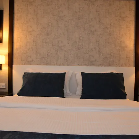 Gardenya מלון 3*